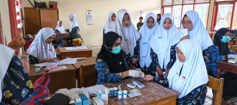 MTsN 1 Kota Sawahlunto: Sehat Dimulai dari Madrasah! Cek Kesehatan Gratis Bersama Puskesmas Talawi Gemparkan Siswa