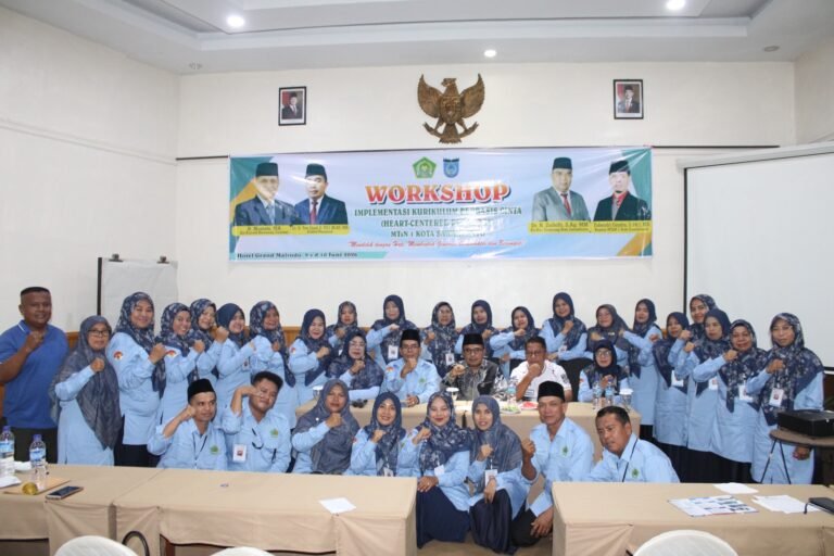 Penutupan Workshop KBC MTsN 1 Kota Sawahlunto